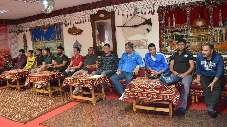 Kahta&rsquo;da Okul Sporları Faaliyetleri Toplantısı Yapıldı