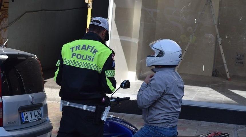 Aliağa&rsquo;da Onlarca Motosiklete Denetim Yapıldı