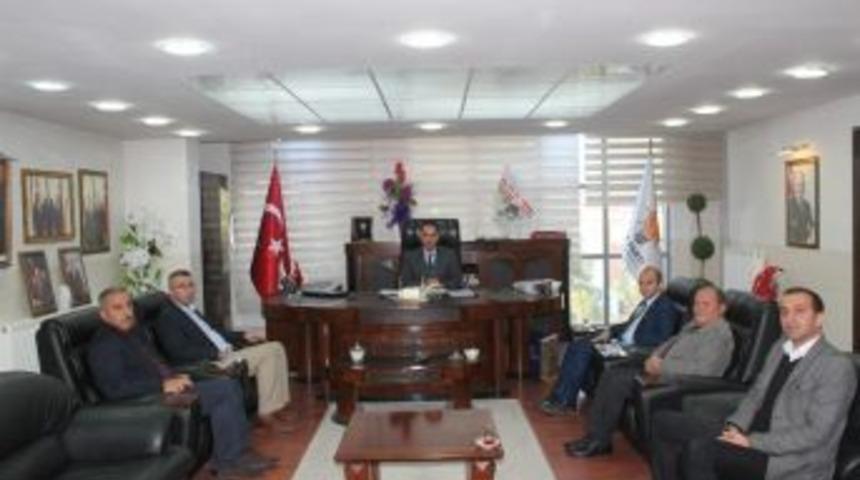 İhlas Haber Ajansı, T&uuml;rkiye Gazetesi Ve İhlas Pazarlama&rsquo;dan Mehmet Şireci&rsquo;ye Hayırlı Olsun Ziyareti