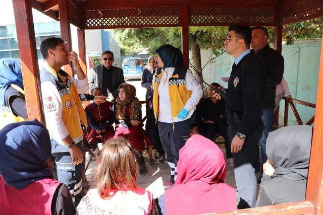 Fet&ouml;&rsquo;c&uuml;lerin Ka&ccedil;ak Kuyusu 29 &Ouml;ğrenciyi Hastanelik Etti 2