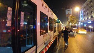 Beyazıt Tramvay Hattında Katener Teli Koptu, Seferler Aksadı