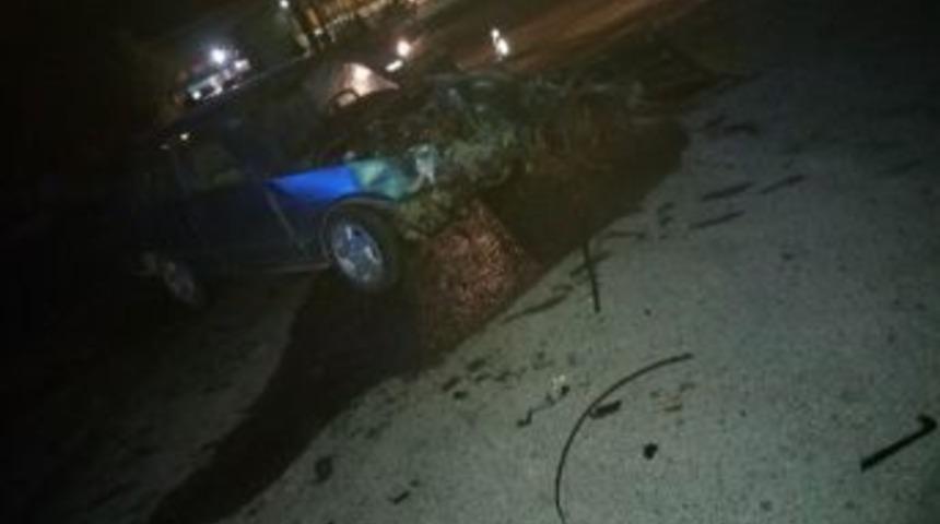 Denizli&rsquo;de İki Otomobil &Ccedil;arpıştı: 1&rsquo;i Ağır 5 Yaralı