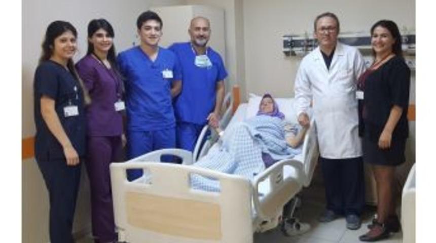 30 Santimlik Safra Kesesi Başarılı Bir Operasyonla Alındı