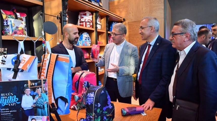 &Uuml;sk&uuml;dar&rsquo;ın &lsquo;iyilik D&uuml;kkanı&rsquo; A&ccedil;ıldı