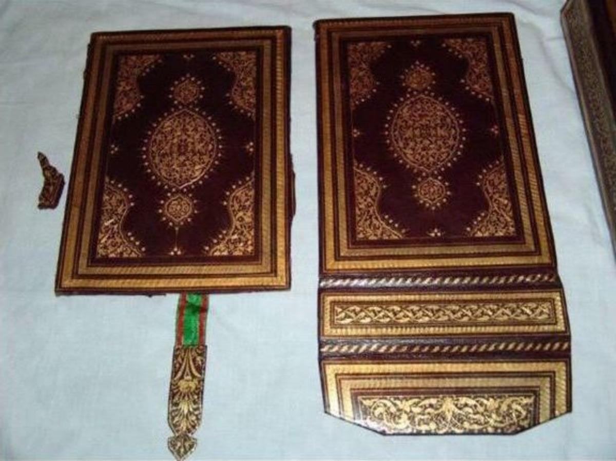 T&uuml;rkiye&rsquo;den Ka&ccedil;ırılan Mustafa Dede&rsquo;nin Tarihi Kur&rsquo;an-ı Kerimi İngiltere&rsquo;de Satışa &Ccedil;ıktı