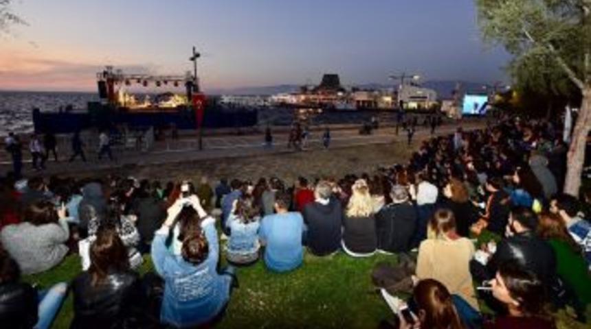 K&ouml;rfezde Konser Keyfi