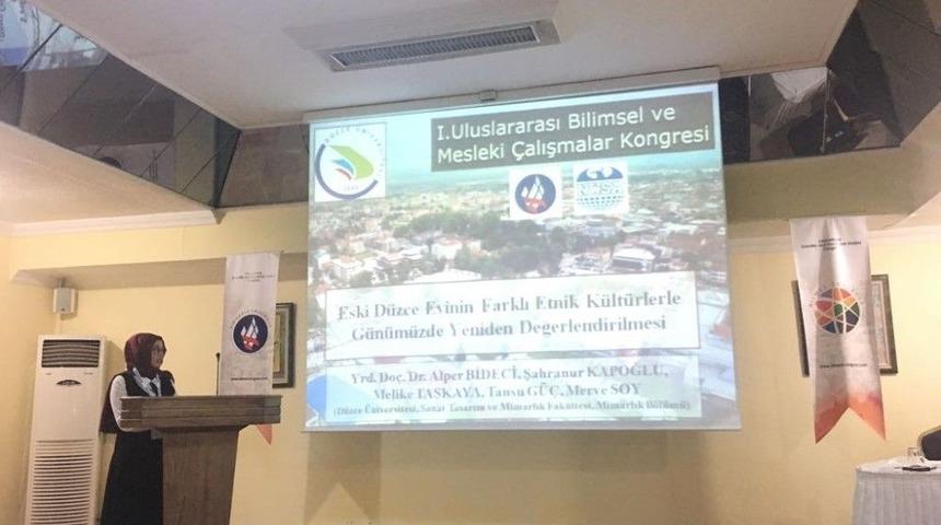 &Ouml;ğrenciler D&uuml;zce Ve Konuralp Tarihi Evlerini Uluslararası Sempozyumda Anlattılar