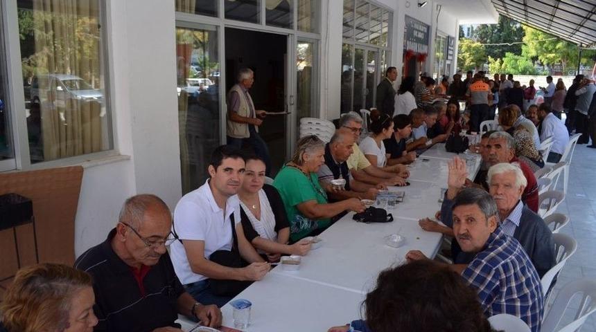 Didimliler Kendi Derneklerinin Aşure G&uuml;n&uuml;nde Bir Araya Geldi