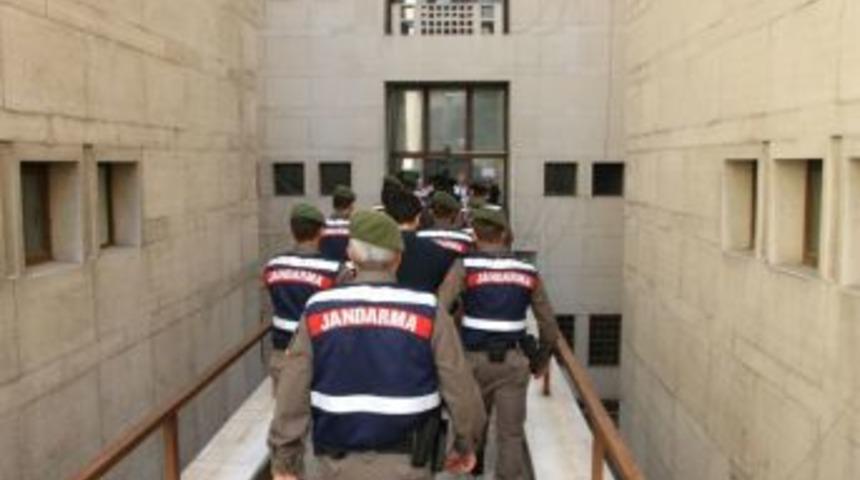 Bursa Merkezli Fet&ouml; Operasyonu 6 G&ouml;zaltı