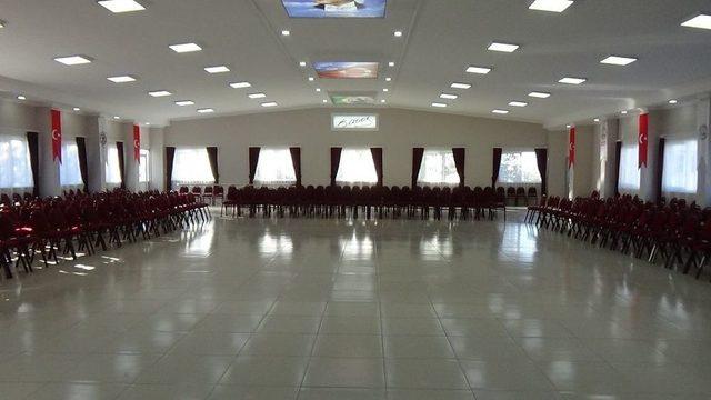 Demircik&ouml;y&rsquo;e &Ccedil;ok Ama&ccedil;lı Salon 2