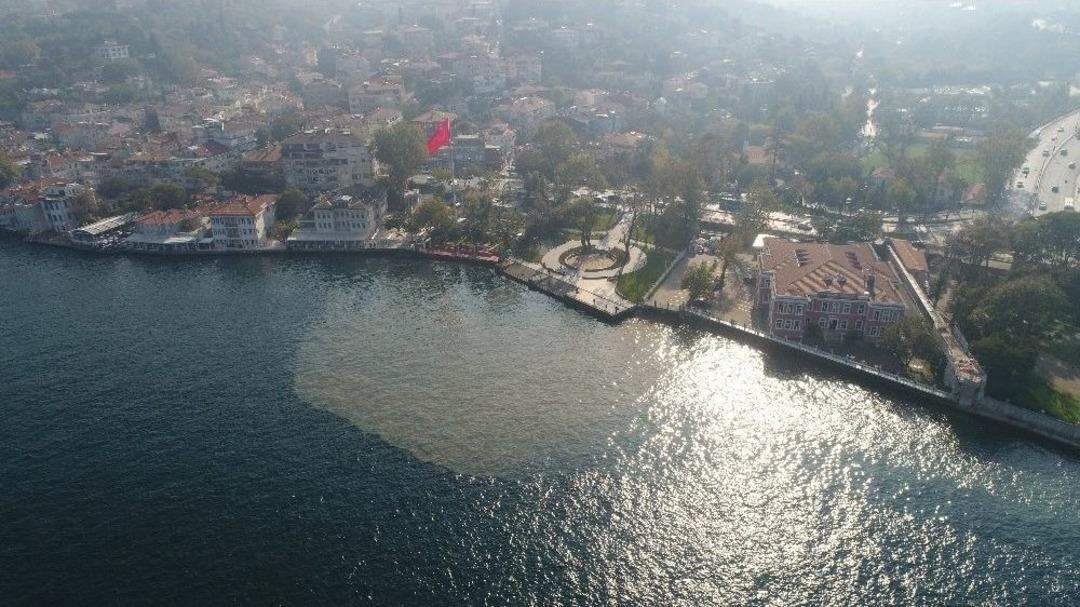 (&ouml;zel Haber) &Ccedil;amura Bulanan İstanbul Boğazı Havadan G&ouml;r&uuml;nt&uuml;lendi