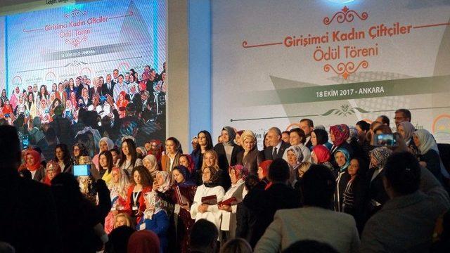 Aydınlı Girişimci Kadın J&uuml;ri &Ouml;zel &Ouml;d&uuml;l&uuml;n&uuml; Aldı 1