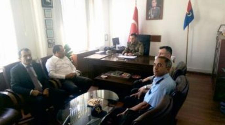 Kaymakam Kaya Jandarma Komutanını Ziyaret Etti