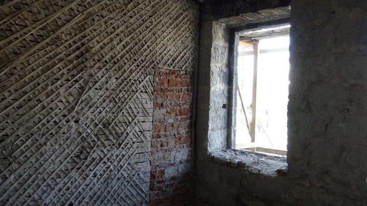 Kars’ta, Tarihi Yapılara Kadın Eli Değdi G2