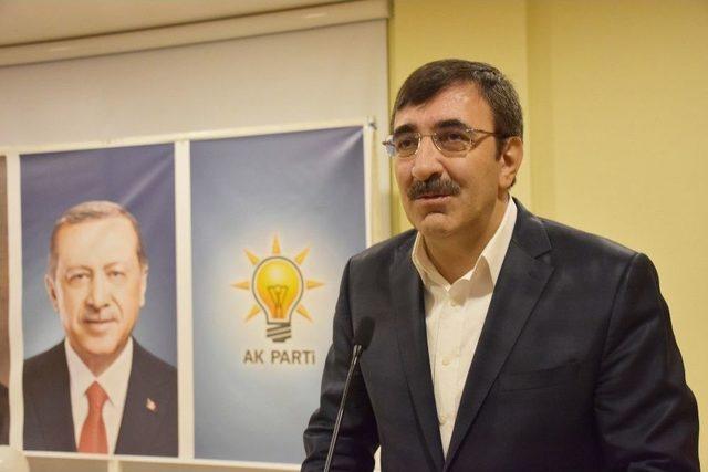 Cevdet Yılmaz: "ak Parti Milletin Partisidir" 1