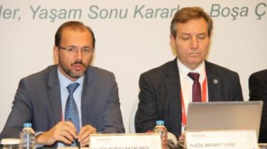 T&uuml;rkiye&rsquo;de 35 Bin Yoğun Bakım Yatağı Bulunuyor