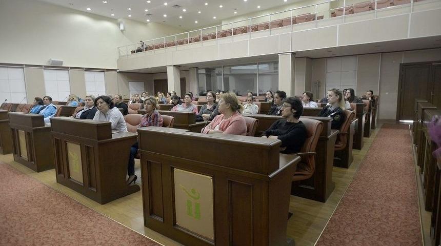 Tepebaşı&rsquo;nda Kadın Personele Meme Kanseri Eğitimi