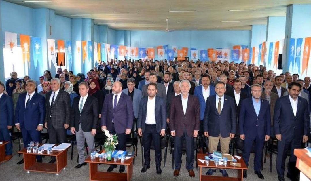 Hisarcık Ak Parti&rsquo;de Yeni Başkanı Ali Var