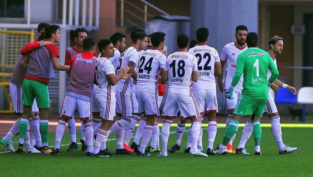 Tff 1. Lig: İstanbulspor: 2 - Altınordu: 0