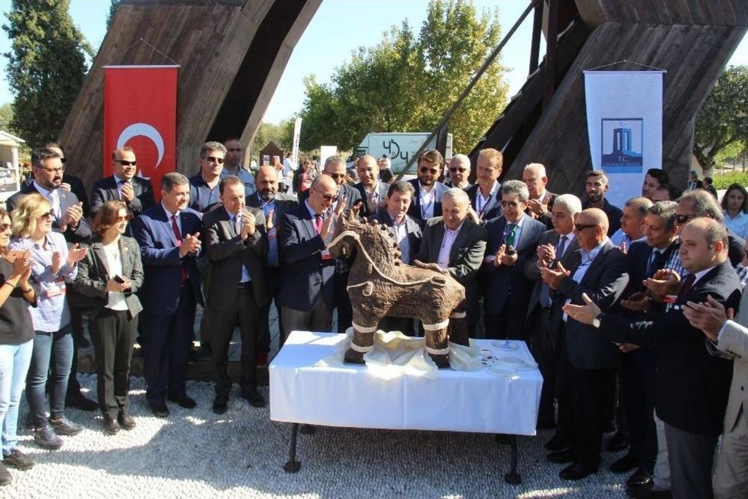 T&uuml;rsab Başkanı Ulusoy: "bize Vize Koyuyorsunuz. Allah Sizin Cezanızı Versin. Ne Vizesi. Bu &Uuml;lke Vize Koyulacak &Uuml;lke Mi?"