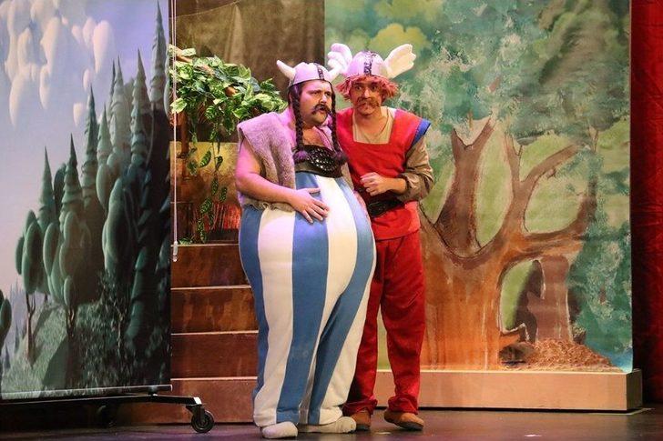 Minikler Asteriks Ve Oburiks Oyunuyla Eğlendi G4