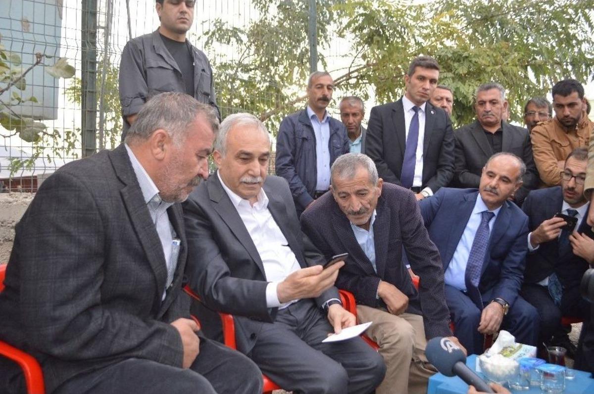 Bakan Fakıbaba&rsquo;dan Maden Ocağındaki G&ouml;&ccedil;&uuml;kte &Ouml;len İş&ccedil;ilerin Ailelerine Ziyaret