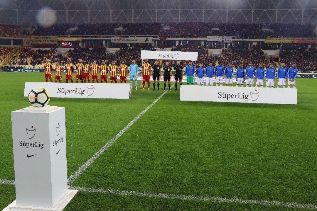 S&uuml;per Lig: Evkur Yeni Malatyaspor: 1 - Trabzonspor: (ilk Yarı)