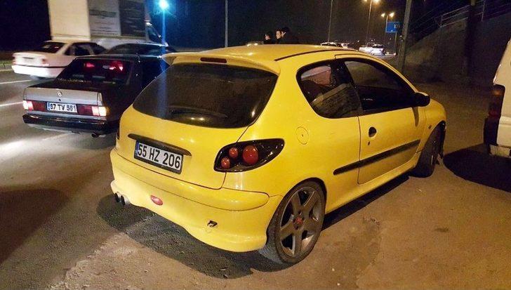 Yayaya Çarpan Sürücüye Mahalleliden Meydan Dayağı G1