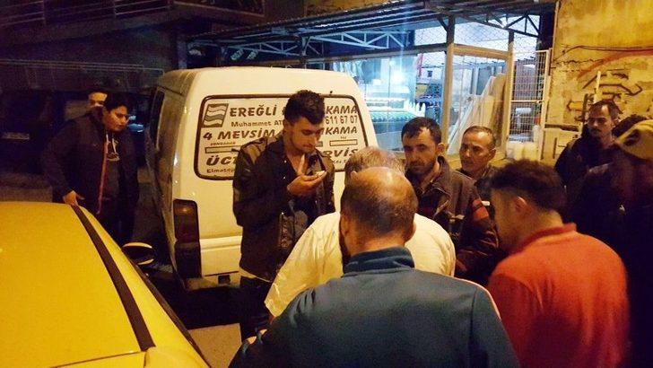 Yayaya Çarpan Sürücüye Mahalleliden Meydan Dayağı G3