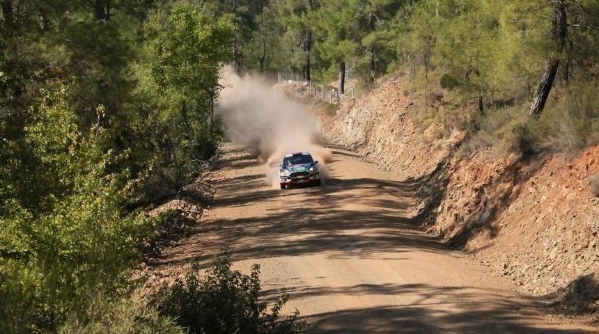 Marmaris Rallsi&rsquo;nde Murat Bostancı-onur Vatansever İlk G&uuml;n&uuml; Lider Tamamladı