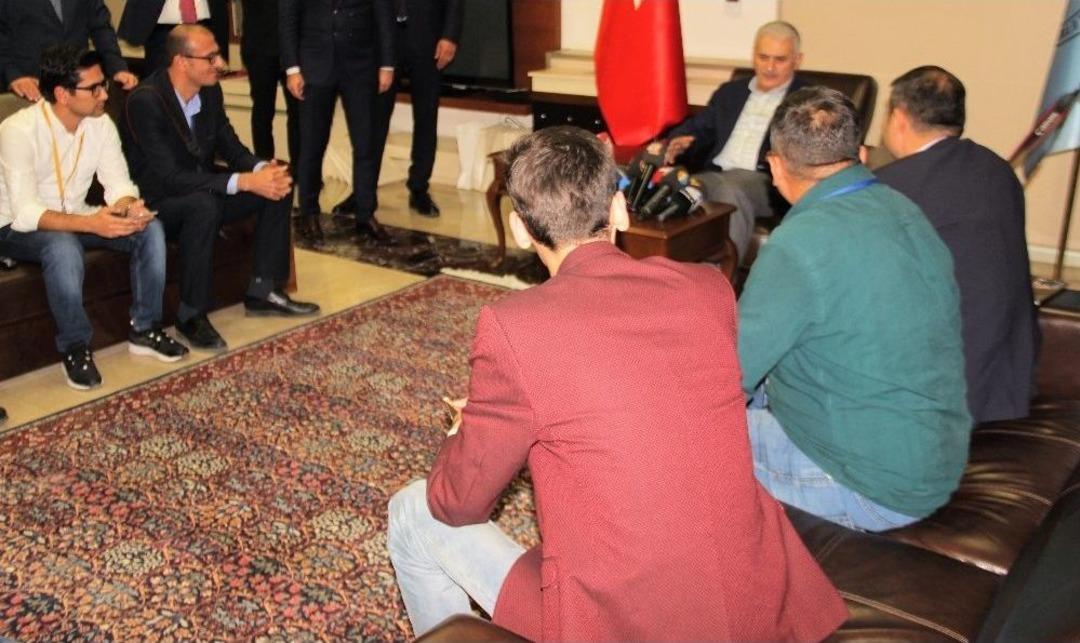 Başbakan Yıldırım Gazeteciler G&uuml;n&uuml;n&uuml; Unutmadı