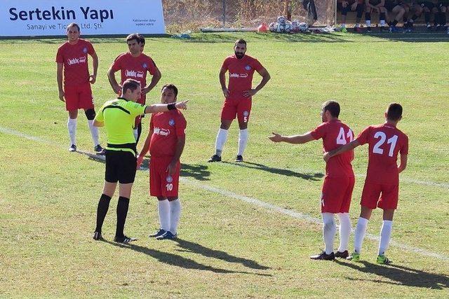 Foça Belediyespor 3 - Deniz Spor 1