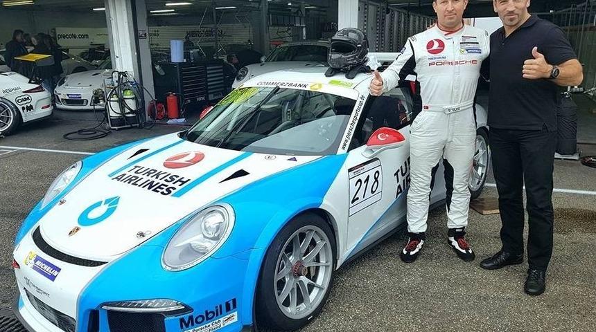 Şampiyonların Dayanışma &Ouml;rneği