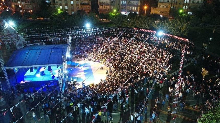 Bilim Şenliği Pinhani Konseri İle Sona Erdi