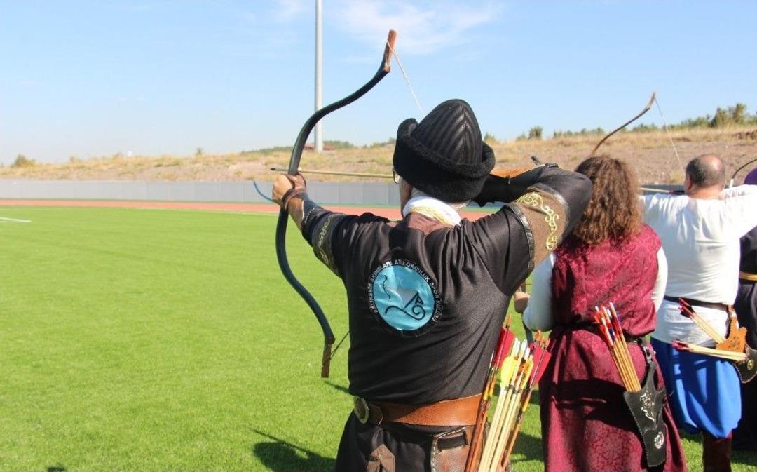 Esog&uuml;, T&uuml;rk K&uuml;lt&uuml;r&uuml;ne Sahip &Ccedil;ıkıyor