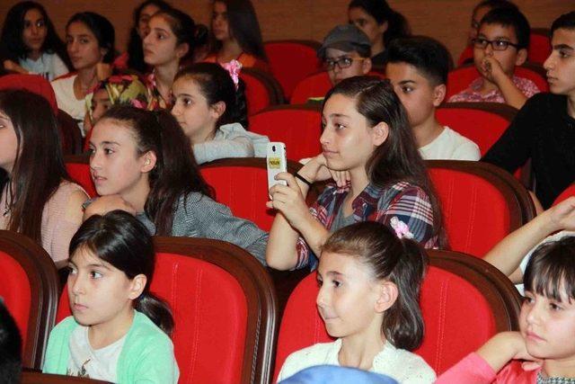 Resul Aydemir: “rap Şarkılarda Kötü Mesajlar Veriliyor, Kulak Ve Gözlerinizin X-raylarını Açık Tutun” 1