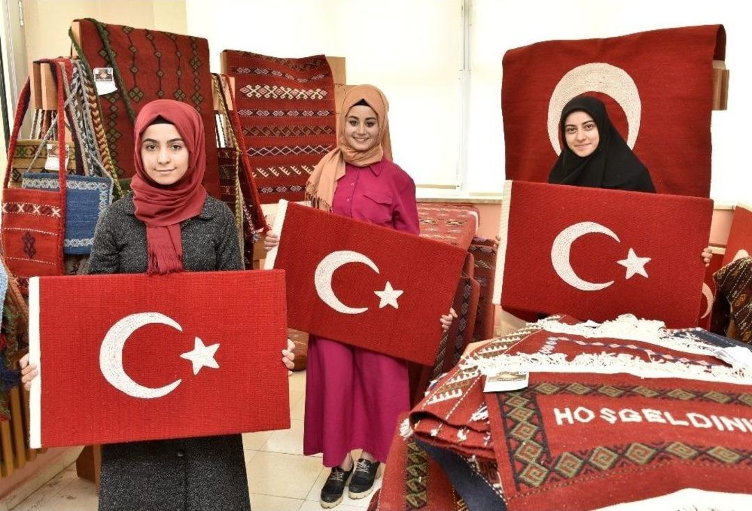 Kelkit Zilli Kilimi K&uuml;llerinden Doğuyor