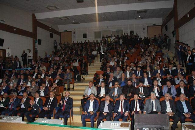 Başbakan Yardımcısı Fikri Işık: 1