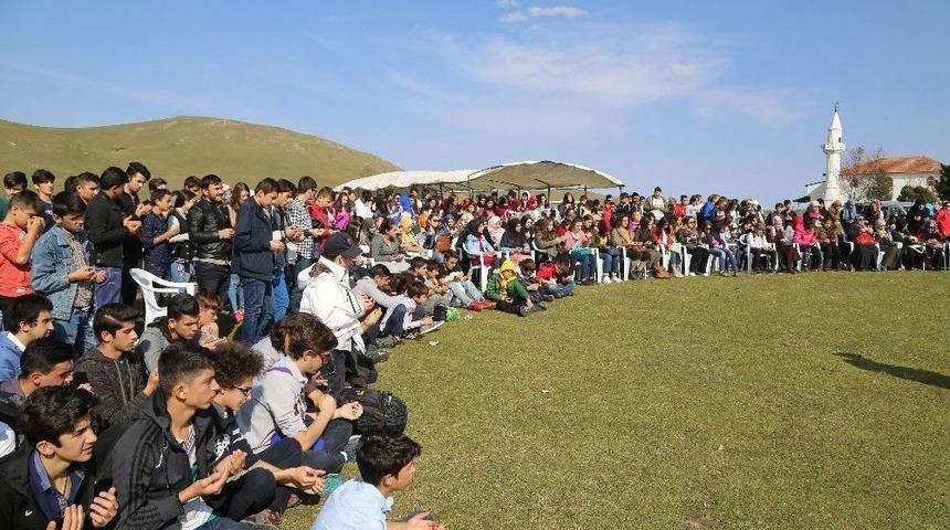 Emir Kümbet Ve 6 Bin Şehide Anma