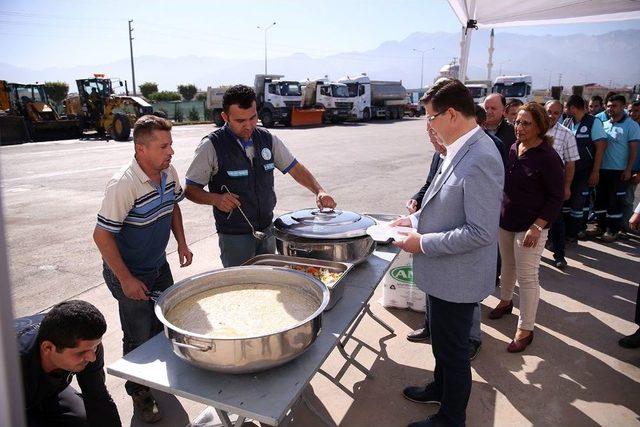 Merkezefendi Belediyesi Yeni İş Makineleri Aldı