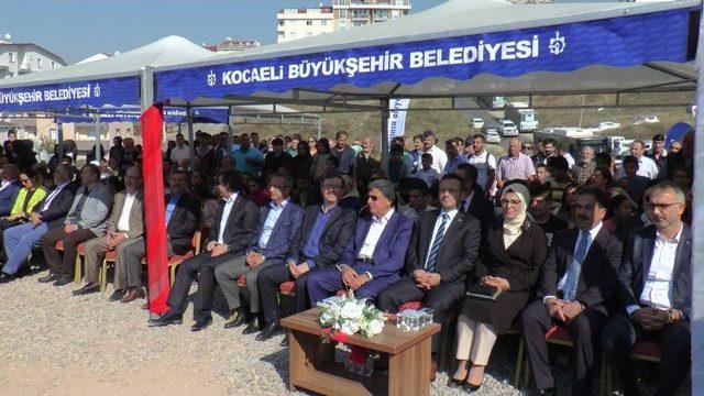 Gebze Gençlik Merkezi’nin Temeli Atıldı