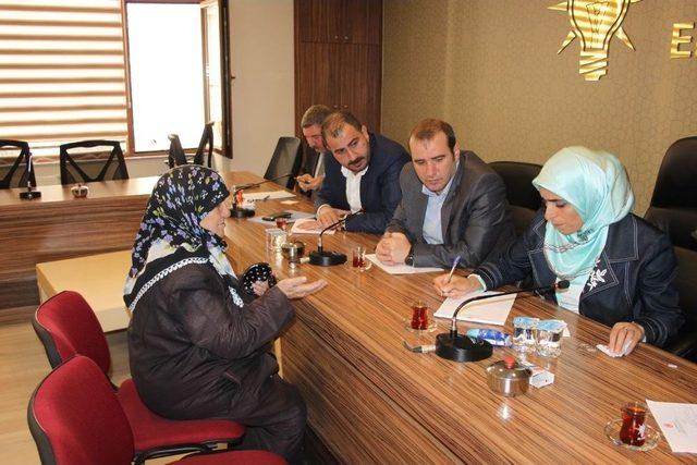 Milletvekili Taşkesenlioğlu, Halk G&uuml;n&uuml;nden Vatandaşla Buluştu 1