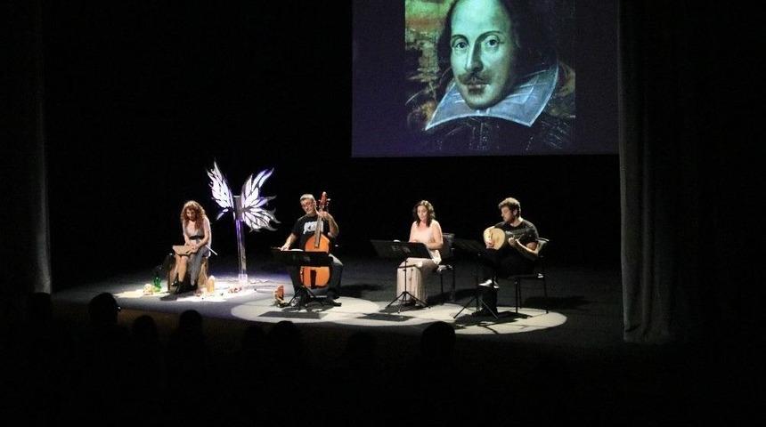 William Shakespeare &Ouml;l&uuml;m Yıld&ouml;n&uuml;m&uuml;nde Bergama&rsquo;da Anıldı