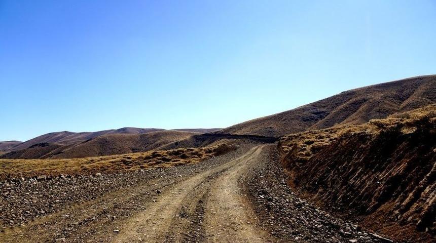B&uuml;y&uuml;kşehir Belediyesi Yol &Ccedil;alışmalarına Devam Ediyor