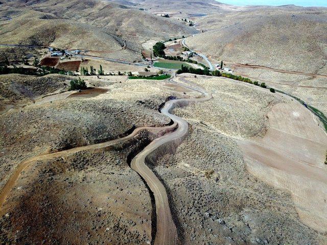 B&uuml;y&uuml;kşehir Belediyesi Yol &Ccedil;alışmalarına Devam Ediyor 1