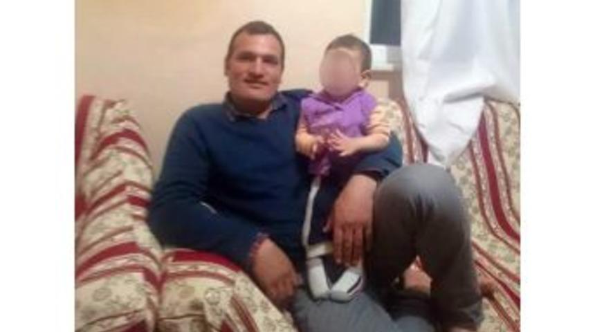 Park Halindeki Araca &Ccedil;arpan Motosiklet S&uuml;r&uuml;c&uuml;s&uuml; &Ouml;ld&uuml;