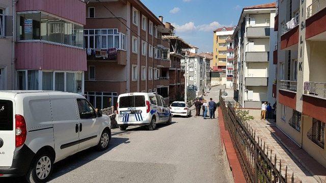 Karabük’te Otomobillere Zarar Verdiler