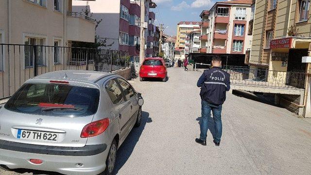 Karabük’te Otomobillere Zarar Verdiler