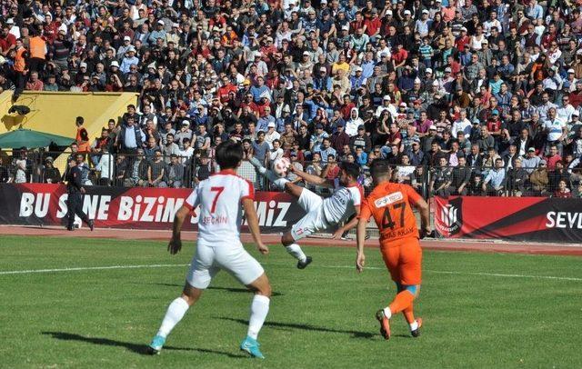 Tff 3. Lig 3. Grup Utaş Uşakspor: 1 - Karacabey Birlikspor: 0 2