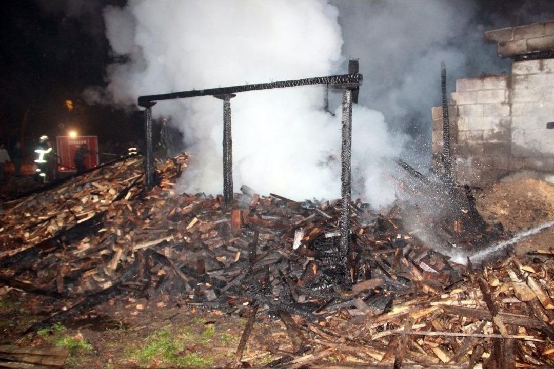 Kereste Fabrikası Alev Alev Yandı